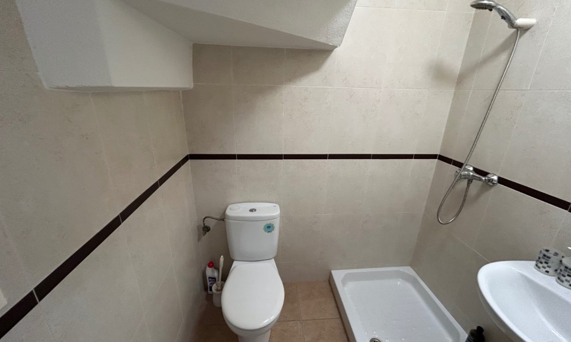 Segunda mano - Apartamento -
Jacarilla - Inland