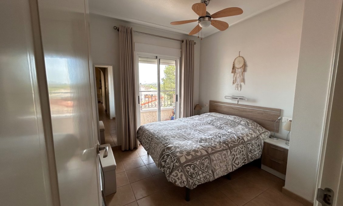 Segunda mano - Apartamento -
Jacarilla - Inland