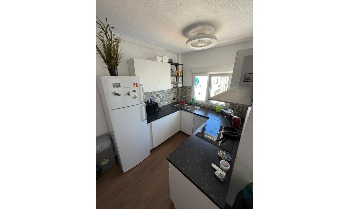 Segunda mano - Apartamento -
Torrevieja - Punta Prima