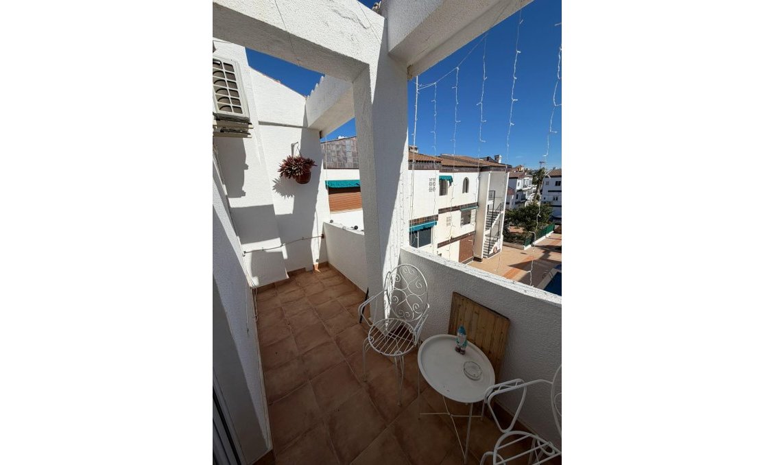 Segunda mano - Apartamento -
Torrevieja - Punta Prima