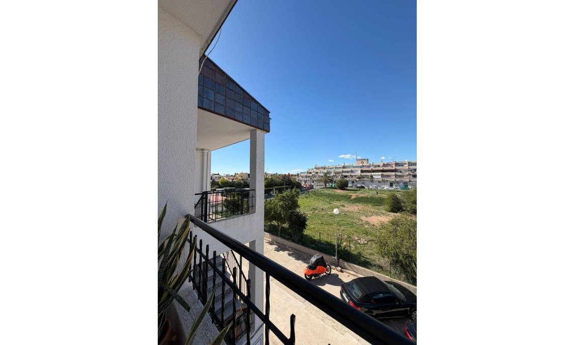 Segunda mano - Apartamento -
Torrevieja - Punta Prima