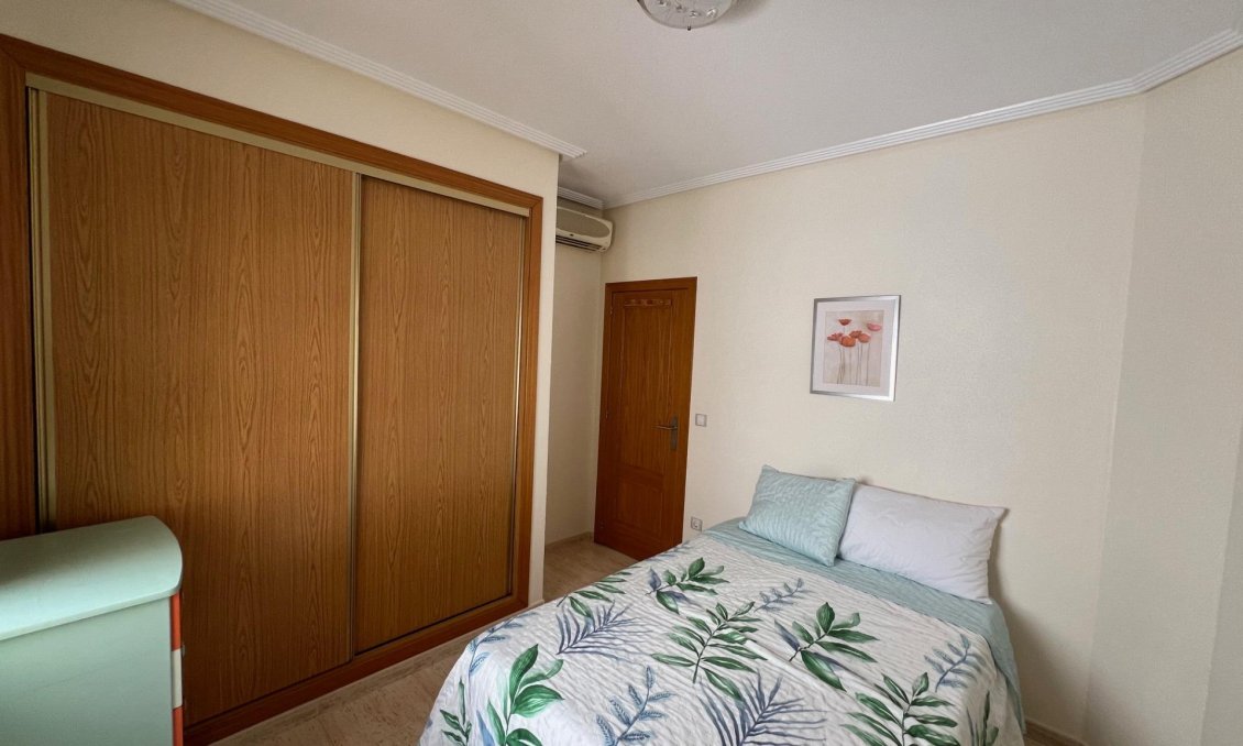 Segunda mano - Apartamento -
Dolores - Comunidad Valenciana