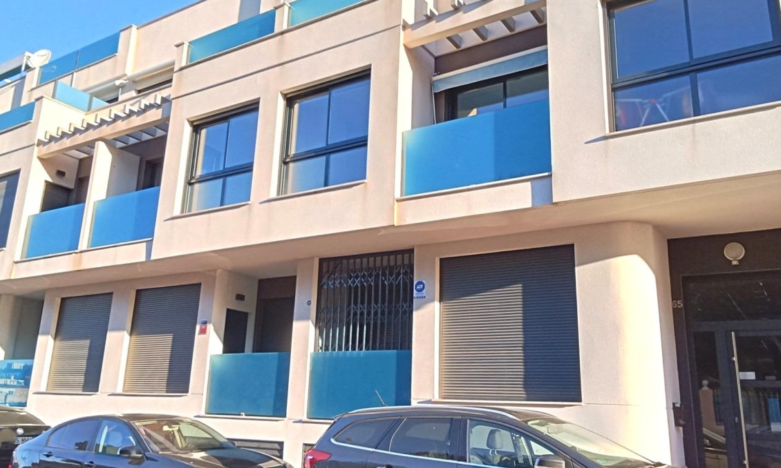 Resale - Apartment -
Torrevieja - Estacion De Autobuses