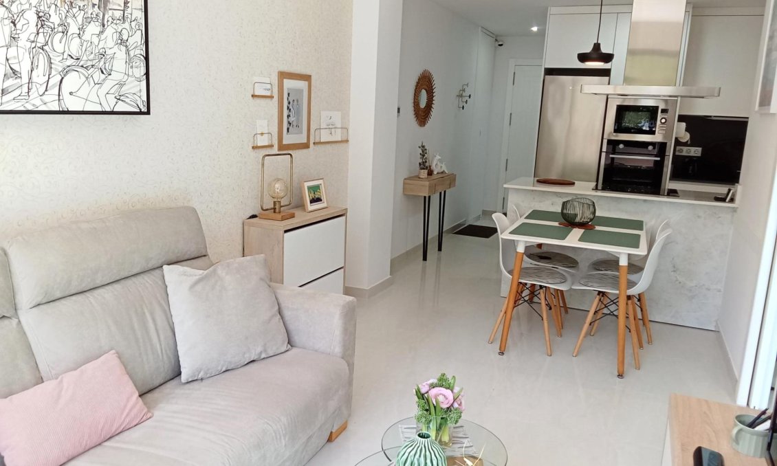 Resale - Apartment -
Torrevieja - Estacion De Autobuses