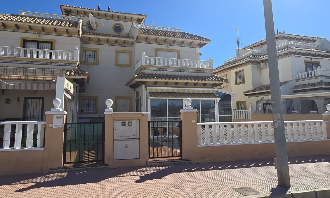 Segunda mano - Town House -
Orihuela Costa - Costa Blanca