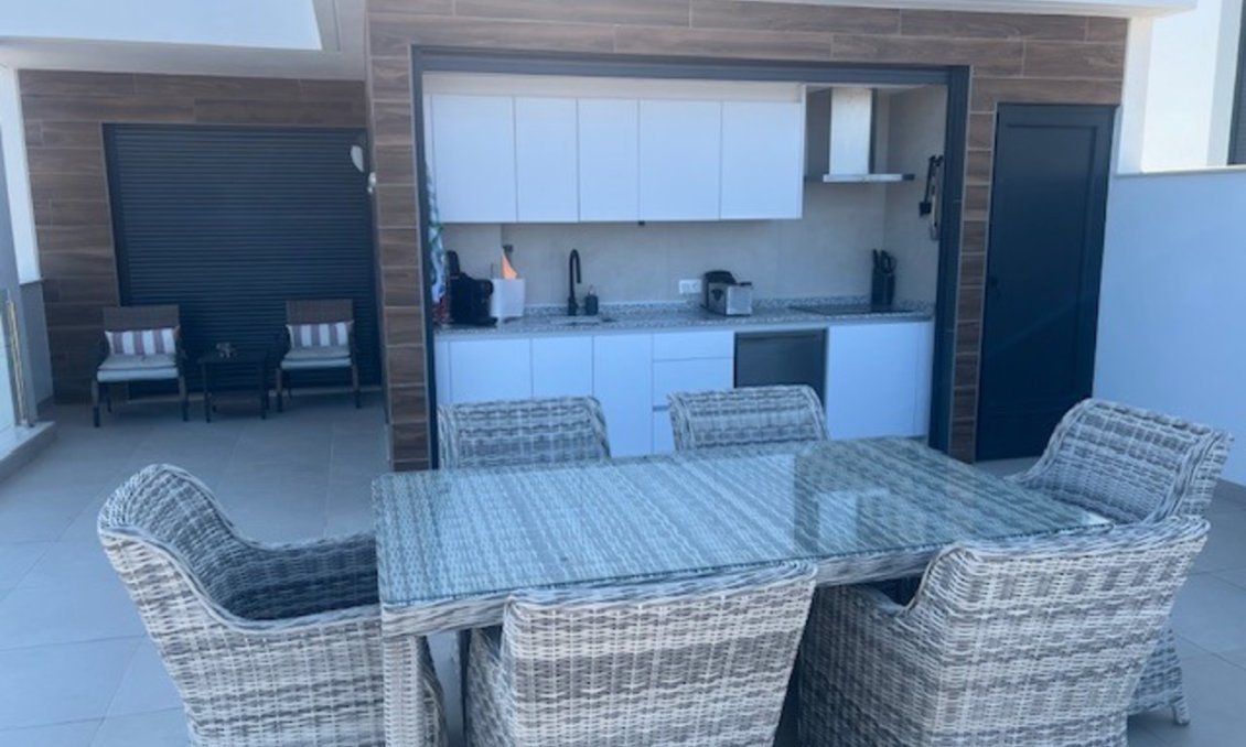 Segunda mano - Villa -
Los Montesinos - Costa Blanca