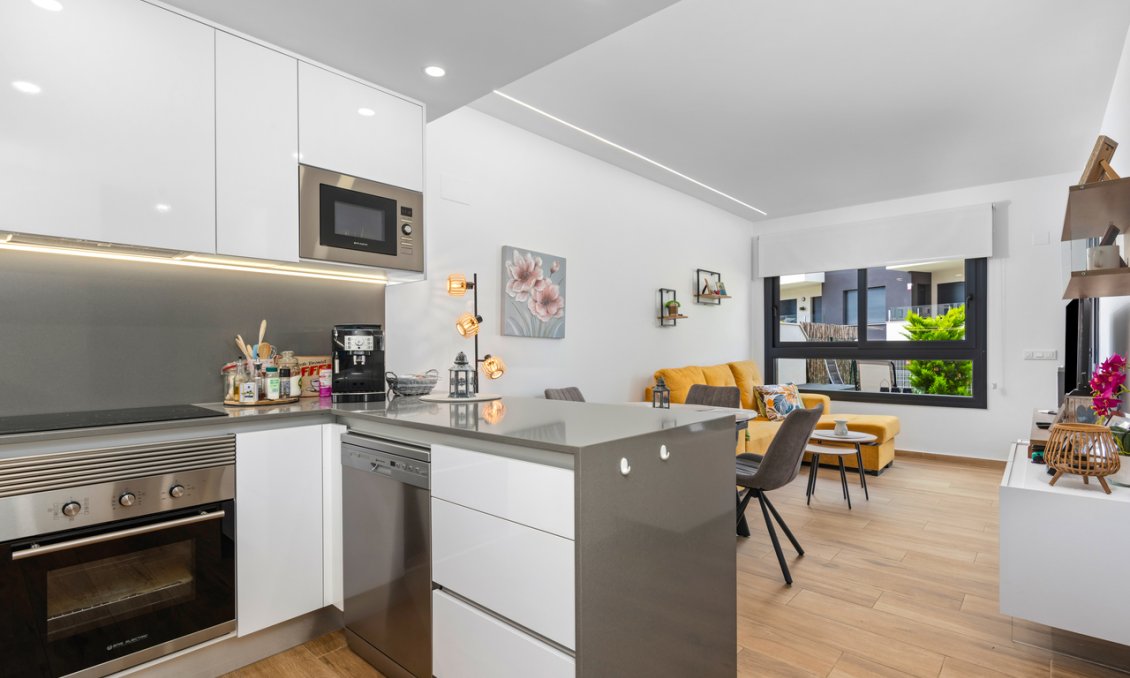 Segunda mano - Apartamento -
Villamartin - Costa Blanca