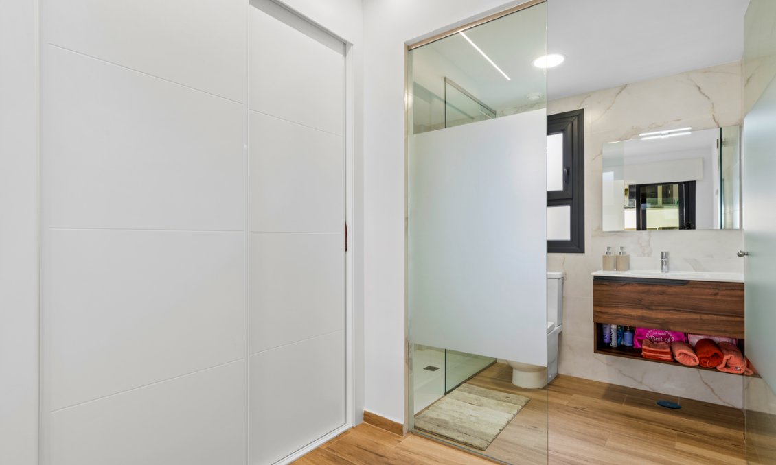 Segunda mano - Apartamento -
Villamartin - Costa Blanca