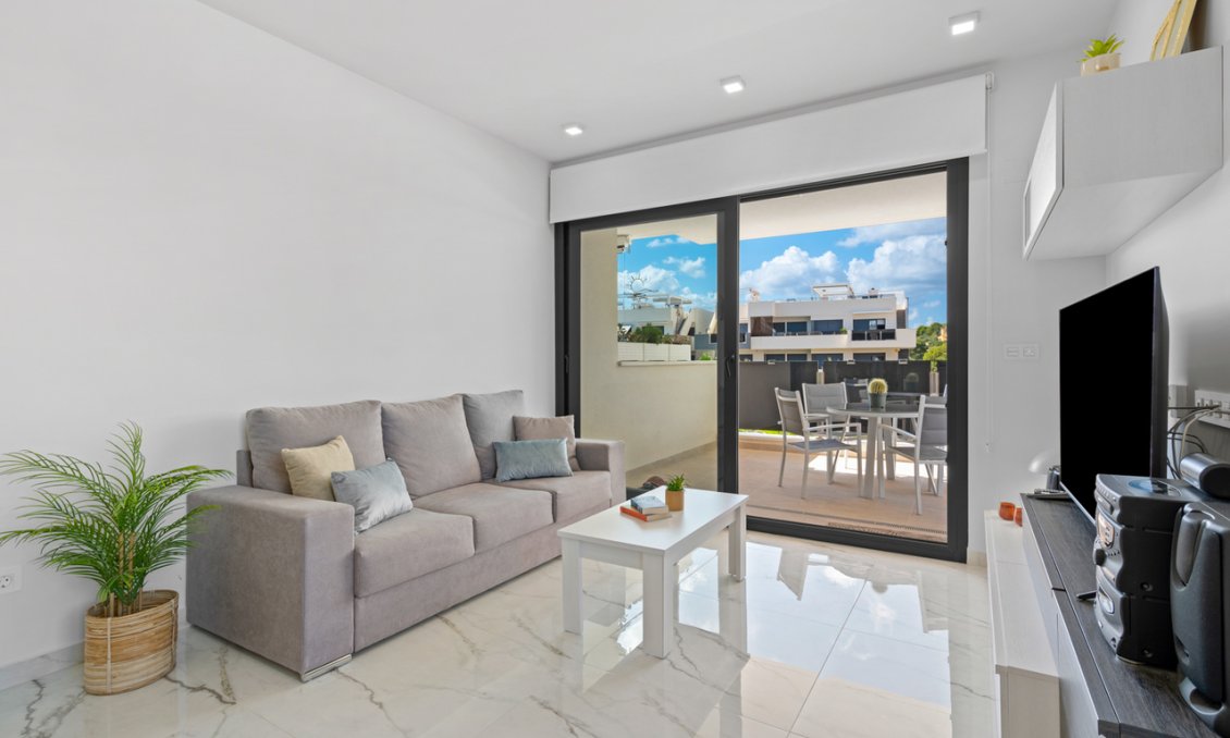 Revânzare - Apartament -
Villamartin - Costa Blanca