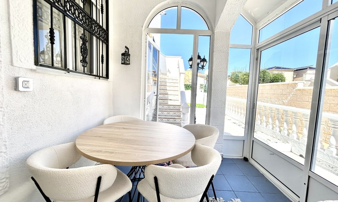 Segunda mano - Town House -
Punta Prima - Costa Blanca