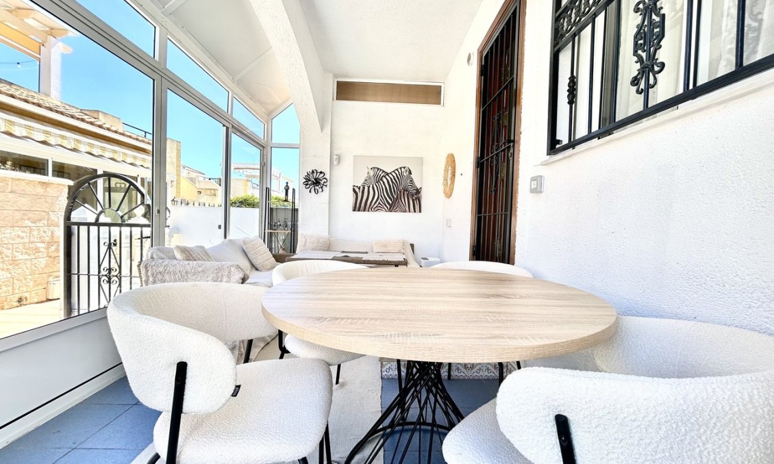 Segunda mano - Town House -
Punta Prima - Costa Blanca