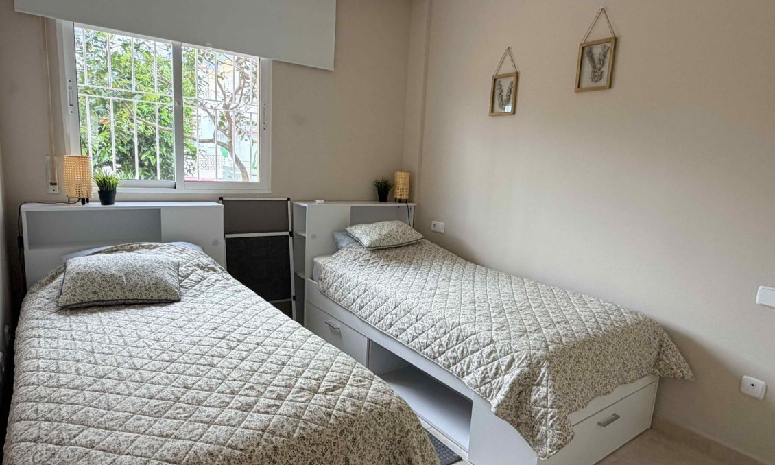 Segunda mano - Bungalow -
Orihuela Costa - Costa Blanca