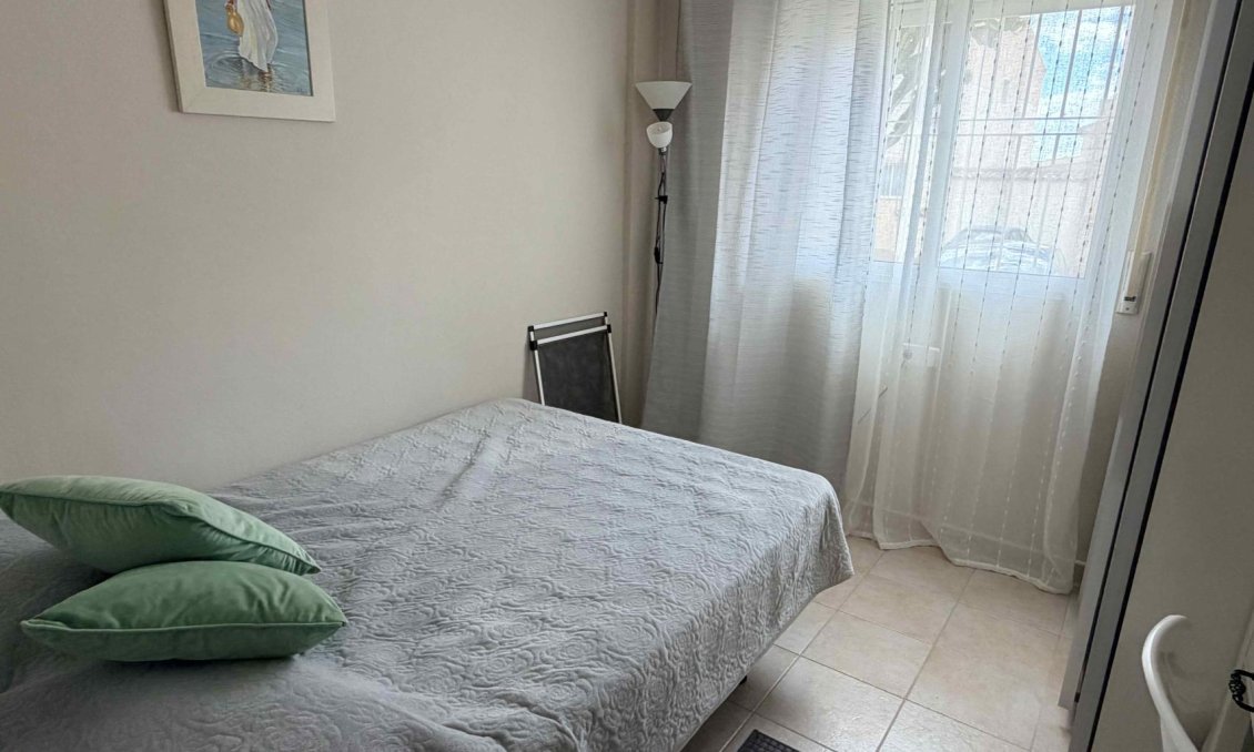 Segunda mano - Bungalow -
Orihuela Costa - Costa Blanca