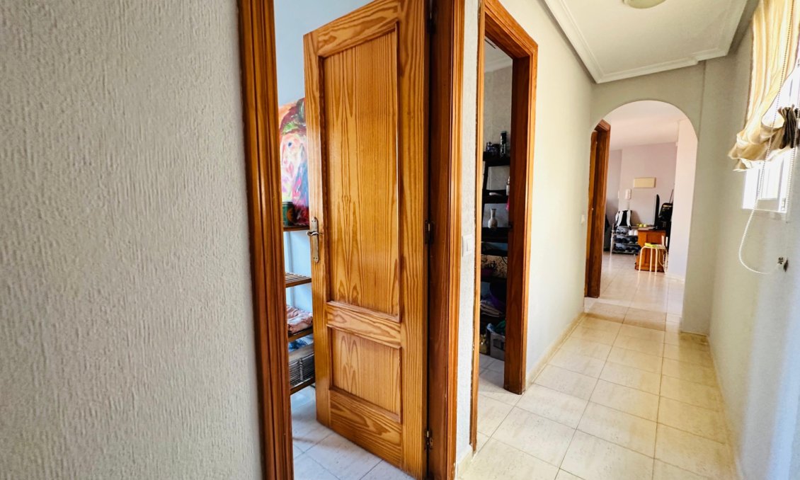 Revânzare - Apartament -
Torrevieja - Costa Blanca