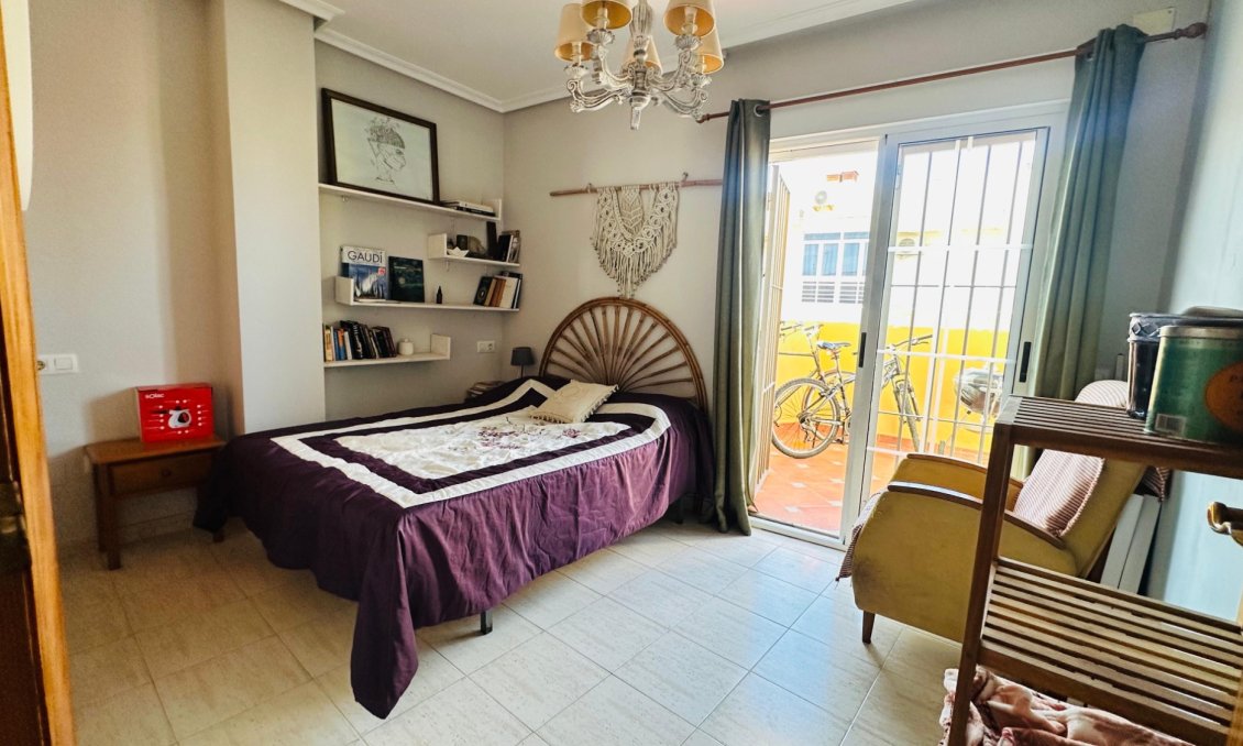 Revânzare - Apartament -
Torrevieja - Costa Blanca
