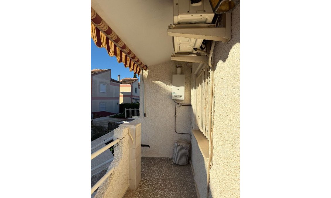 Resale - Town House -
Torrevieja - La Siesta