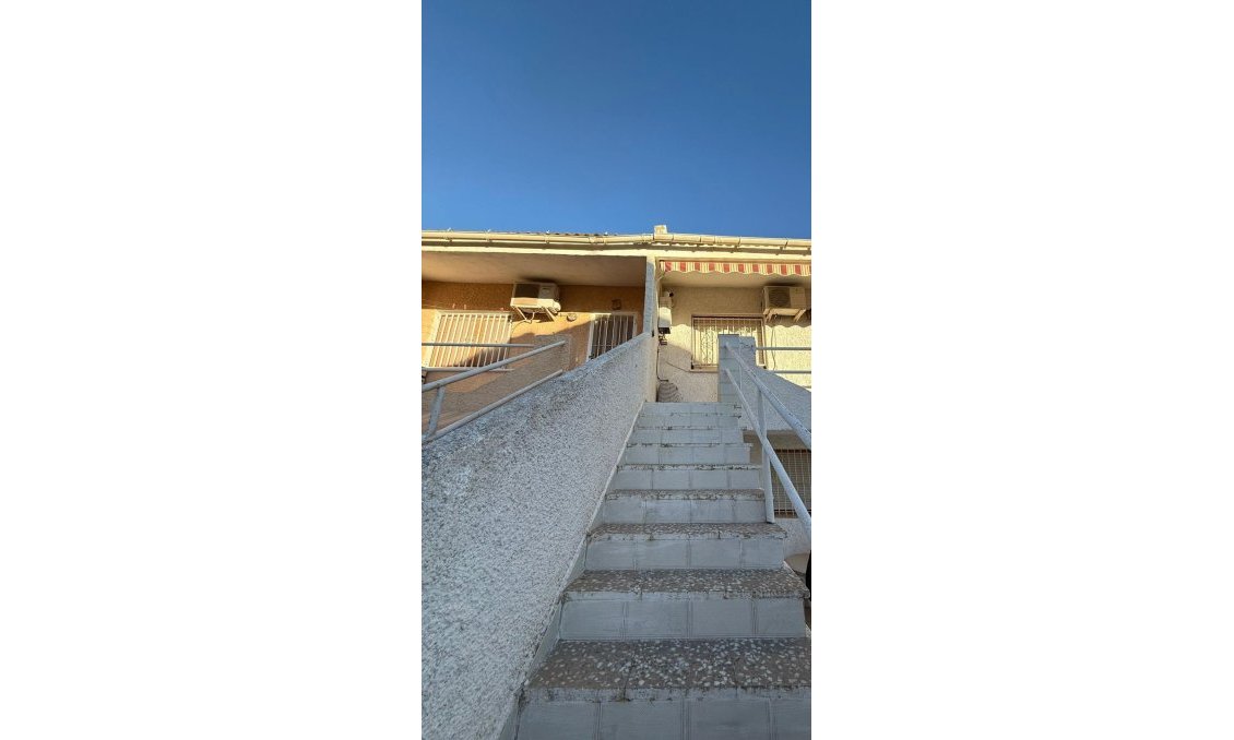 Resale - Town House -
Torrevieja - La Siesta