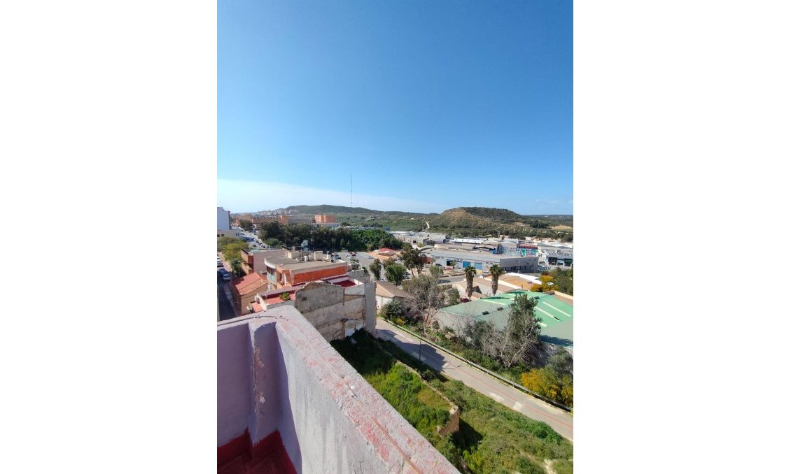 Használt Ingatlanok - Apartman -
Guardamar del Segura - Zona Pueblo