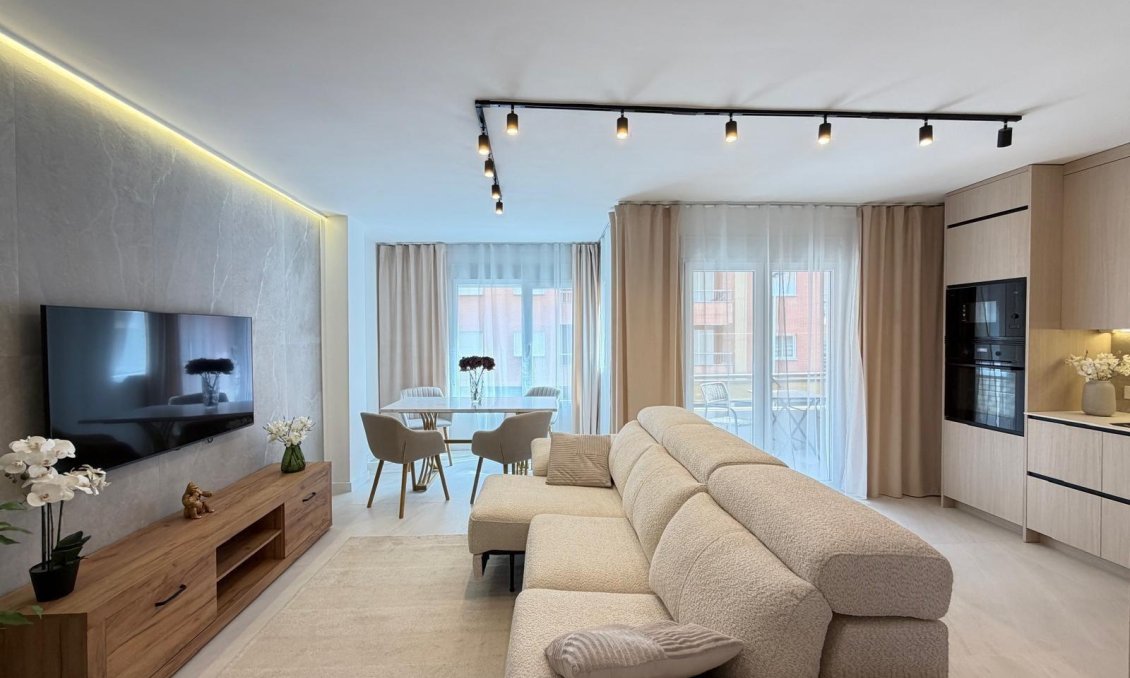 Használt Ingatlanok - Apartman -
Torrevieja - Playa del Cura