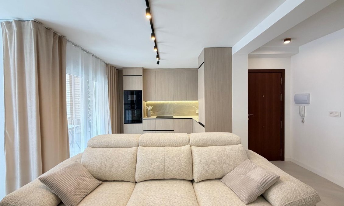 Használt Ingatlanok - Apartman -
Torrevieja - Playa del Cura