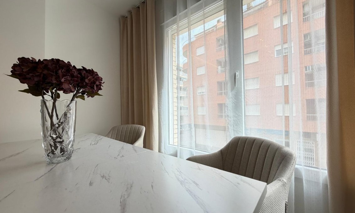 Használt Ingatlanok - Apartman -
Torrevieja - Playa del Cura