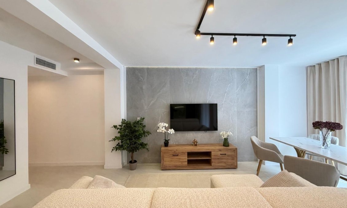 Használt Ingatlanok - Apartman -
Torrevieja - Playa del Cura