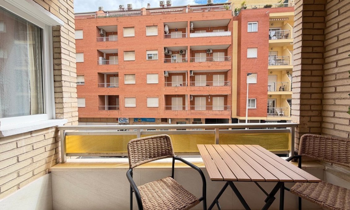 Használt Ingatlanok - Apartman -
Torrevieja - Playa del Cura