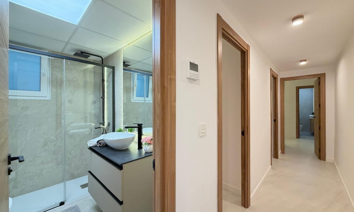 Használt Ingatlanok - Apartman -
Torrevieja - Playa del Cura