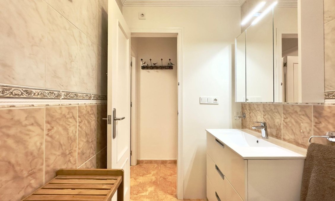 Használt Ingatlanok - Bungaló -
Torrevieja - Centrum