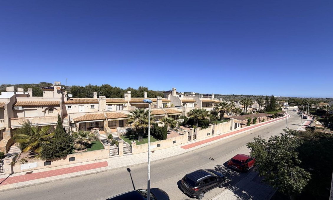 Resale - Penthouse -
Las Ramblas Golf - Inland