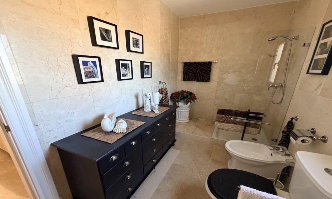 Resale - Penthouse -
Las Ramblas Golf - Inland