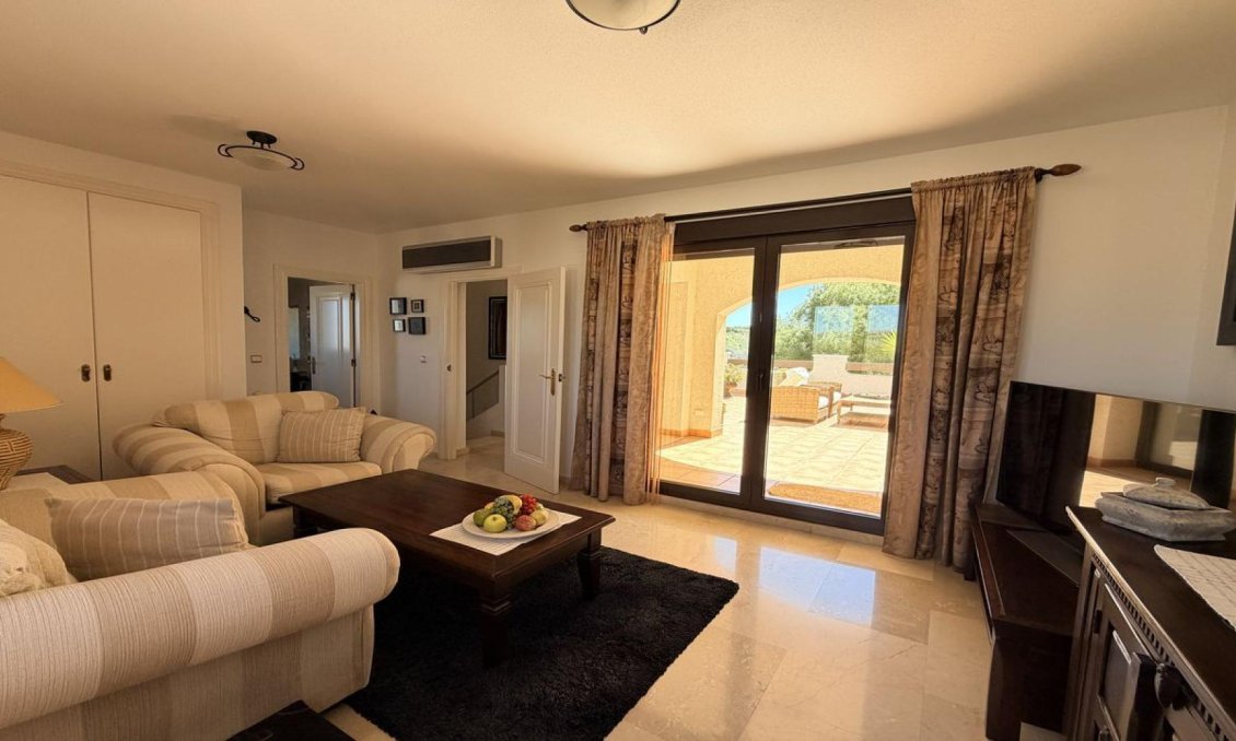 Resale - Penthouse -
Las Ramblas Golf - Inland