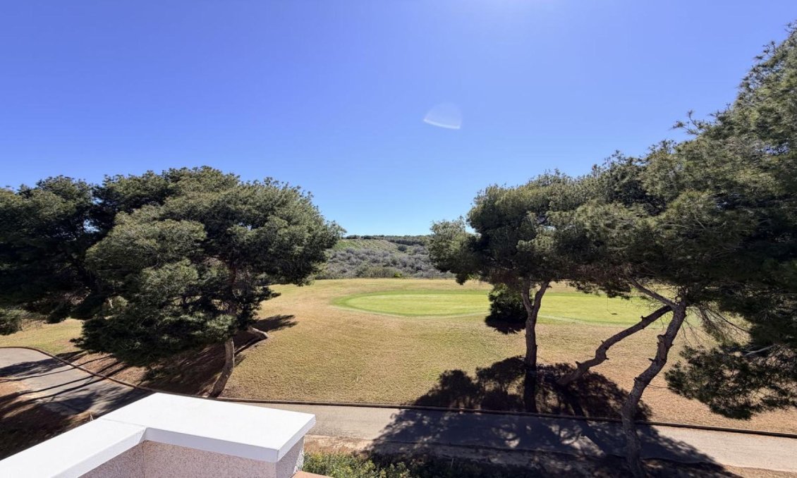 Resale - Penthouse -
Las Ramblas Golf - Inland