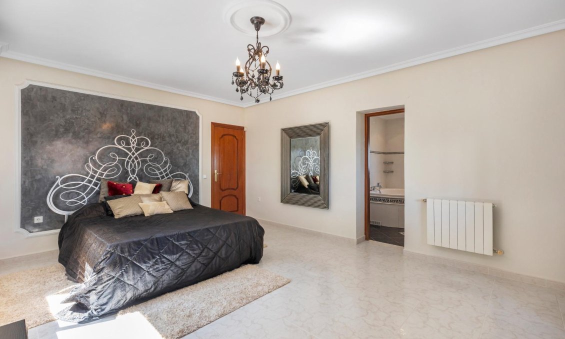 Használt Ingatlanok - Villa -
Rojales - Pueblo Bravo