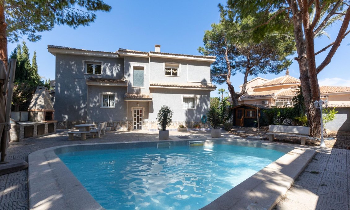 Használt Ingatlanok - Villa -
Rojales - Pueblo Bravo