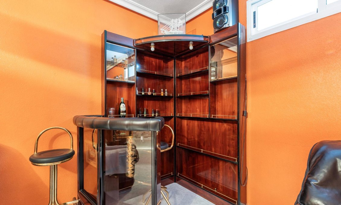 Használt Ingatlanok - Villa -
Rojales - Pueblo Bravo