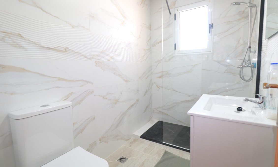 Használt Ingatlanok - Quad House -
Torrevieja - Carrefour