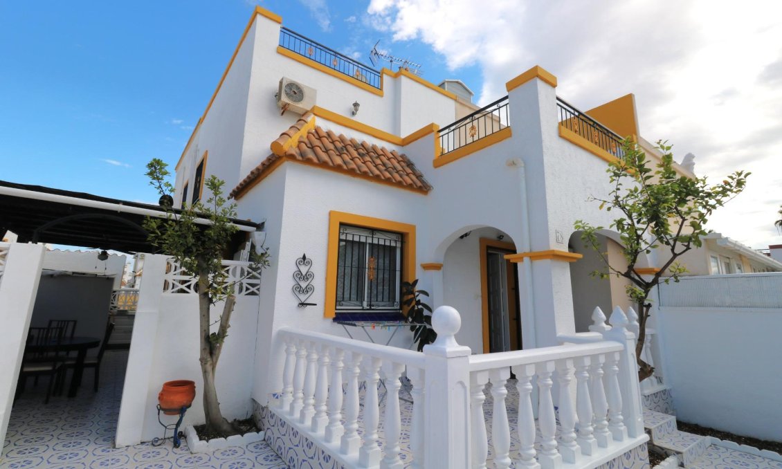 Használt Ingatlanok - Quad House -
Torrevieja - Carrefour