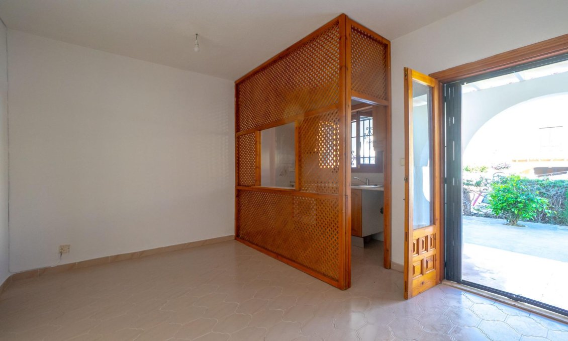 Resale - Apartment -
Torrevieja - El Chaparral