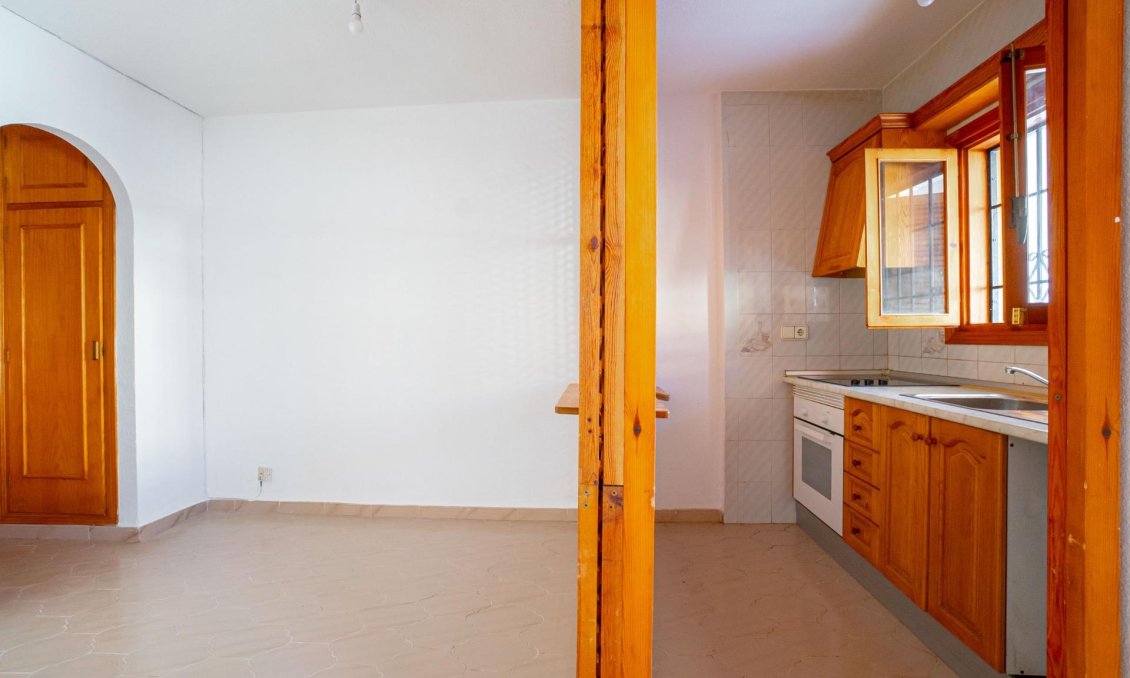 Resale - Apartment -
Torrevieja - El Chaparral