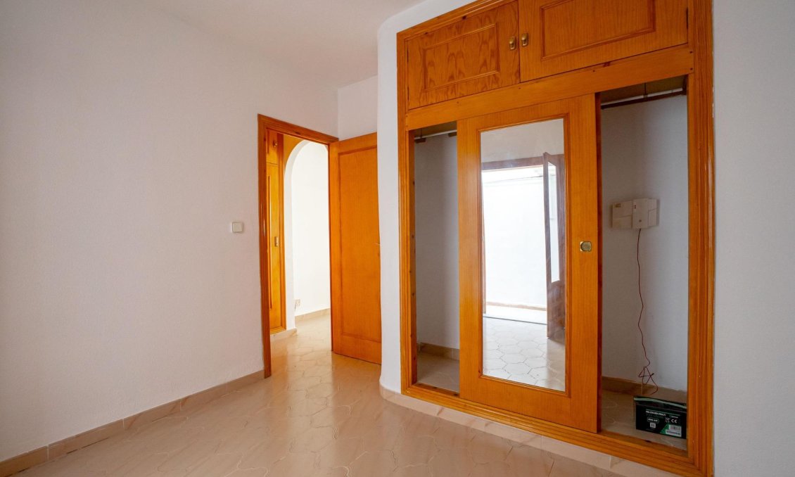 Resale - Apartment -
Torrevieja - El Chaparral