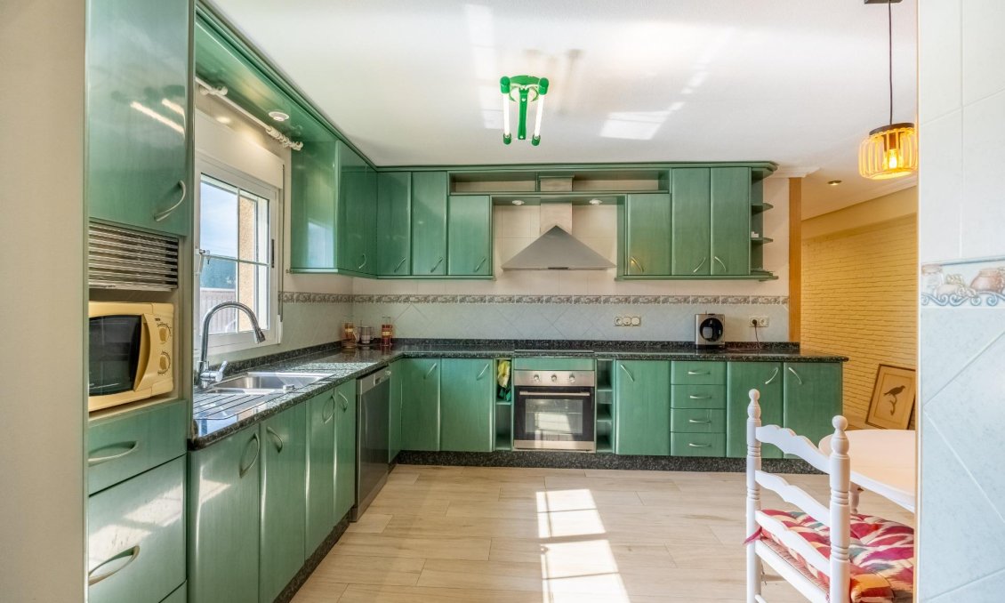 Segunda mano - Villa -
Torrevieja - El Chaparral