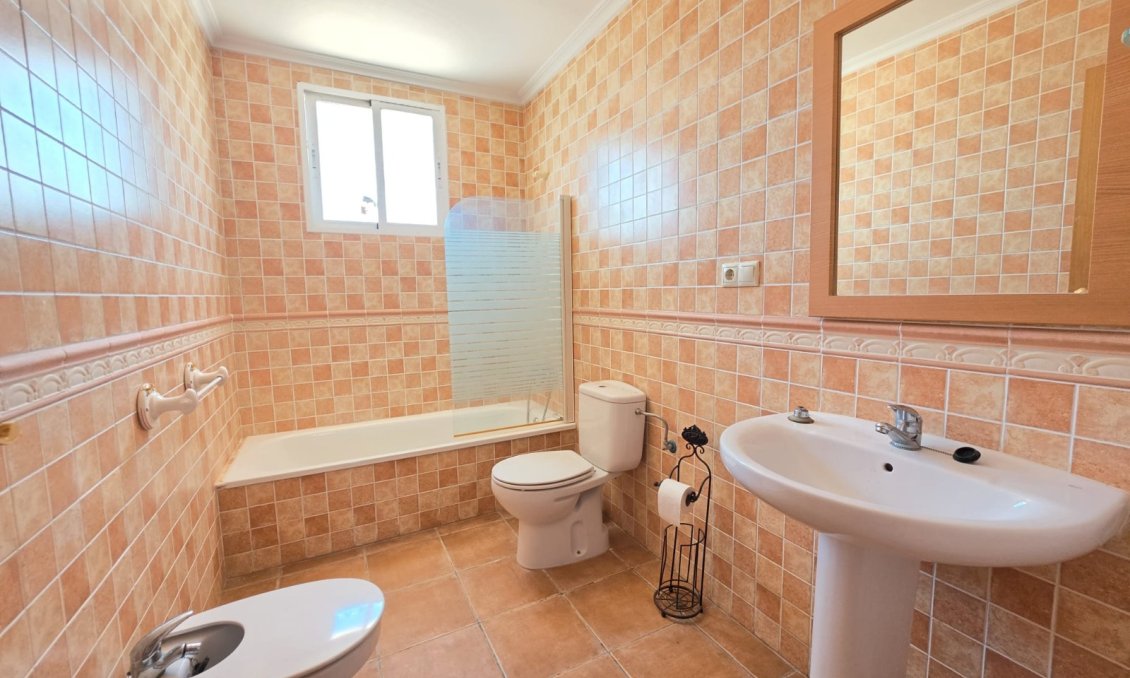 Használt Ingatlanok - Villa -
Monóvar/Monóver - Inland