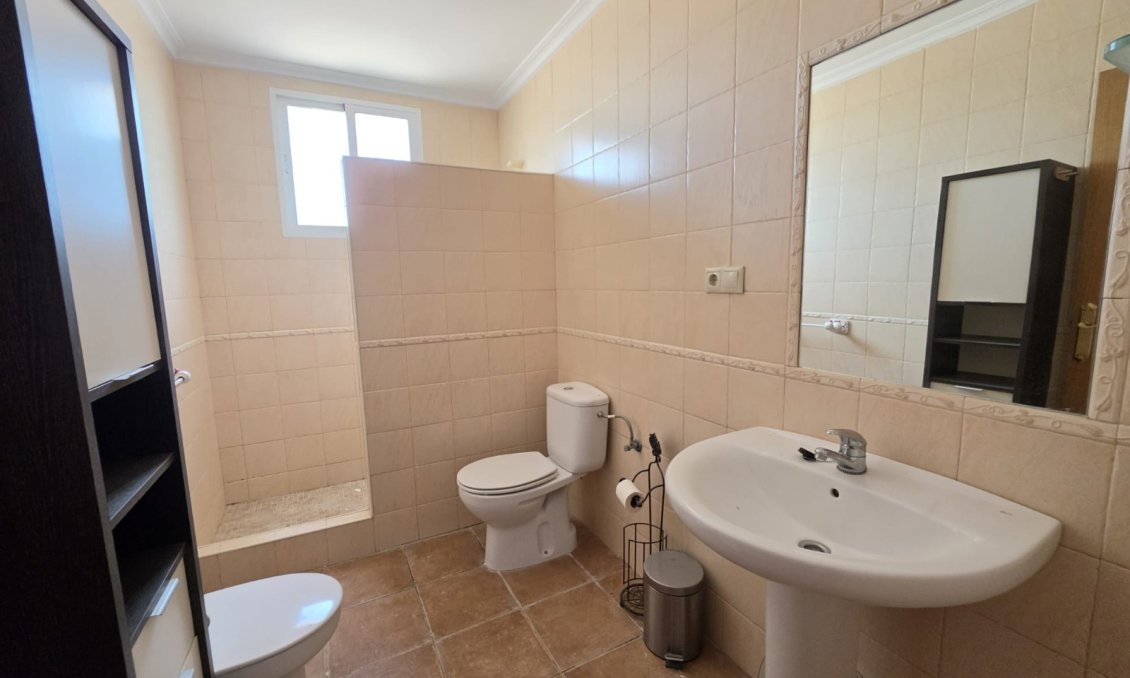 Használt Ingatlanok - Villa -
Monóvar/Monóver - Inland