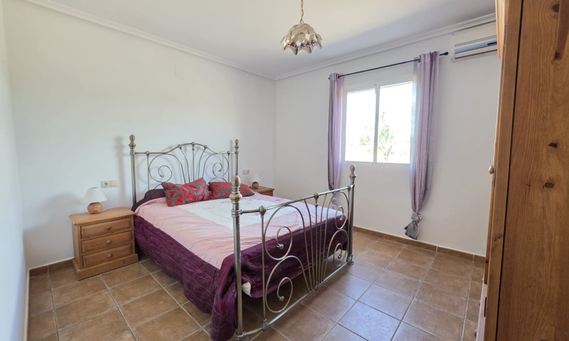 Használt Ingatlanok - Villa -
Monóvar/Monóver - Inland