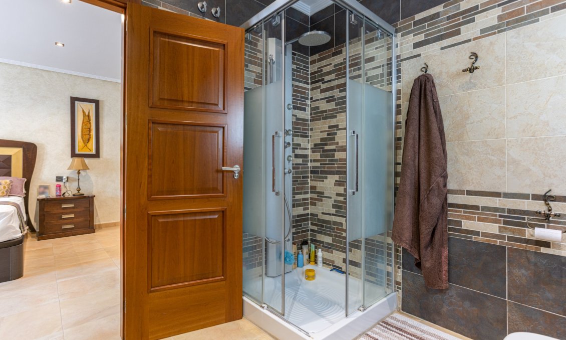 Segunda mano - Villa -
Los Montesinos - Costa Blanca