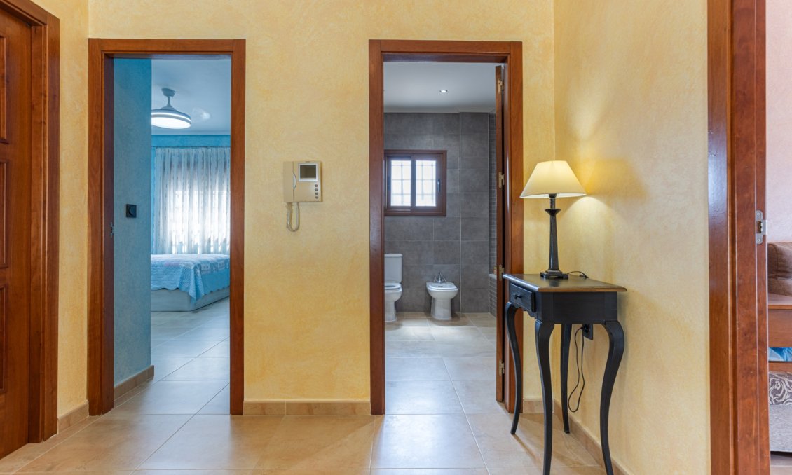 Segunda mano - Villa -
Los Montesinos - Costa Blanca