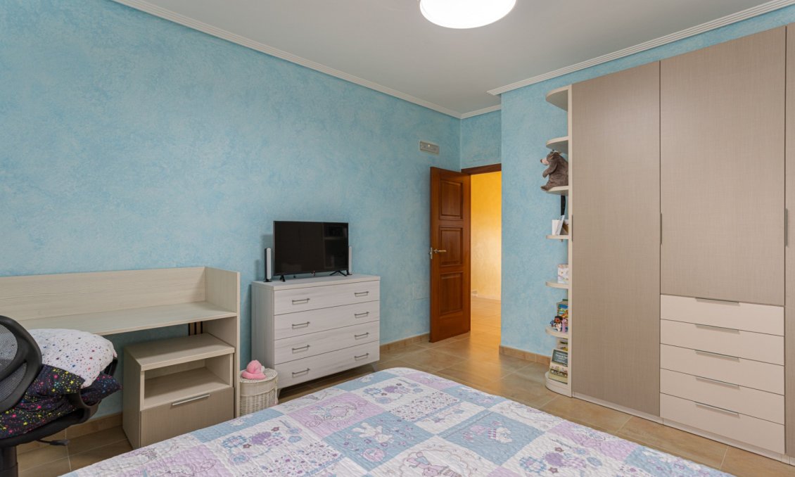 Segunda mano - Villa -
Los Montesinos - Costa Blanca