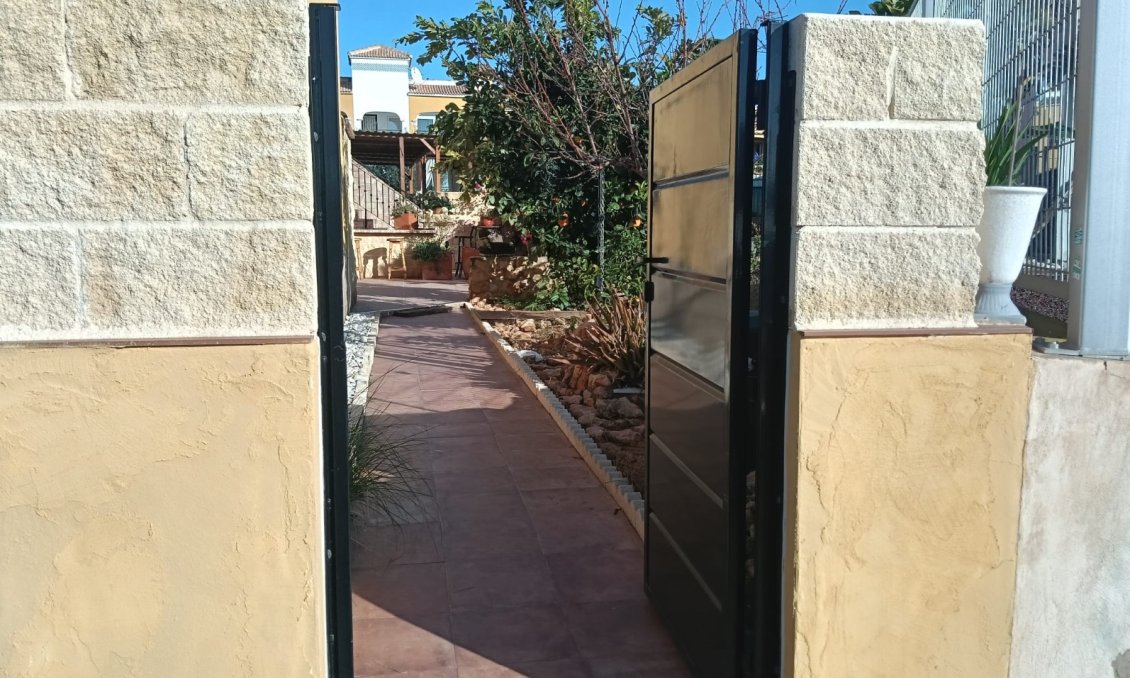 Resale - Apartment -
Los Montesinos - Costa Blanca