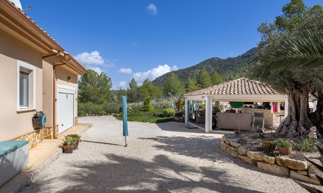 Segunda mano - Villa -
La Zarza - Inland